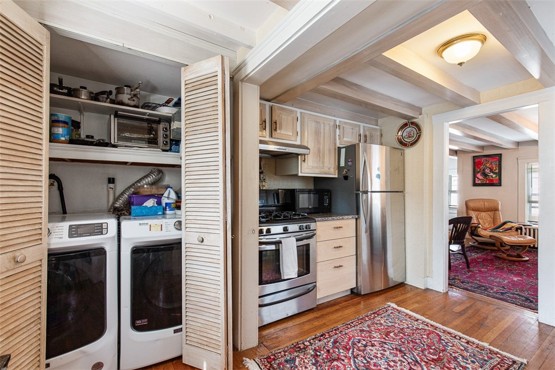 74 3rd Street Newport, RI 02840 - Photo 18 of 43