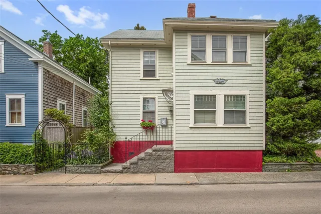 $1,400,000 | 74 3rd Street, Newport, RI 02840