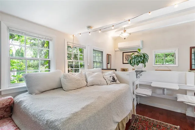 $1,400,000 | 74 3rd Street, Newport, RI 02840