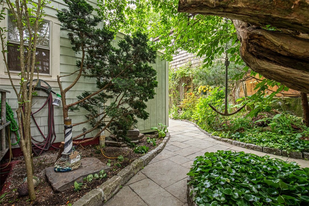 74 3rd Street Newport, RI 02840 - Photo 6 of 43