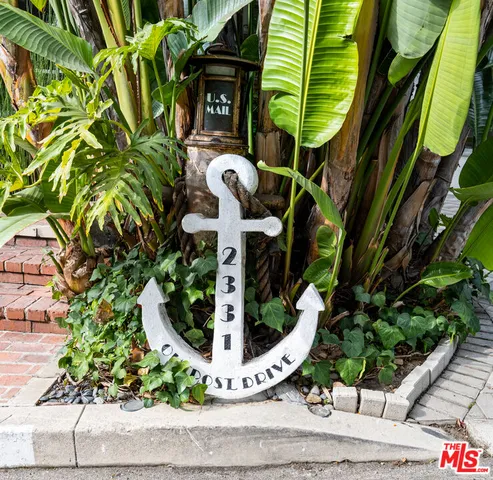 $3,450,000 | 2331 Outpost Drive, Los Angeles, CA 90068