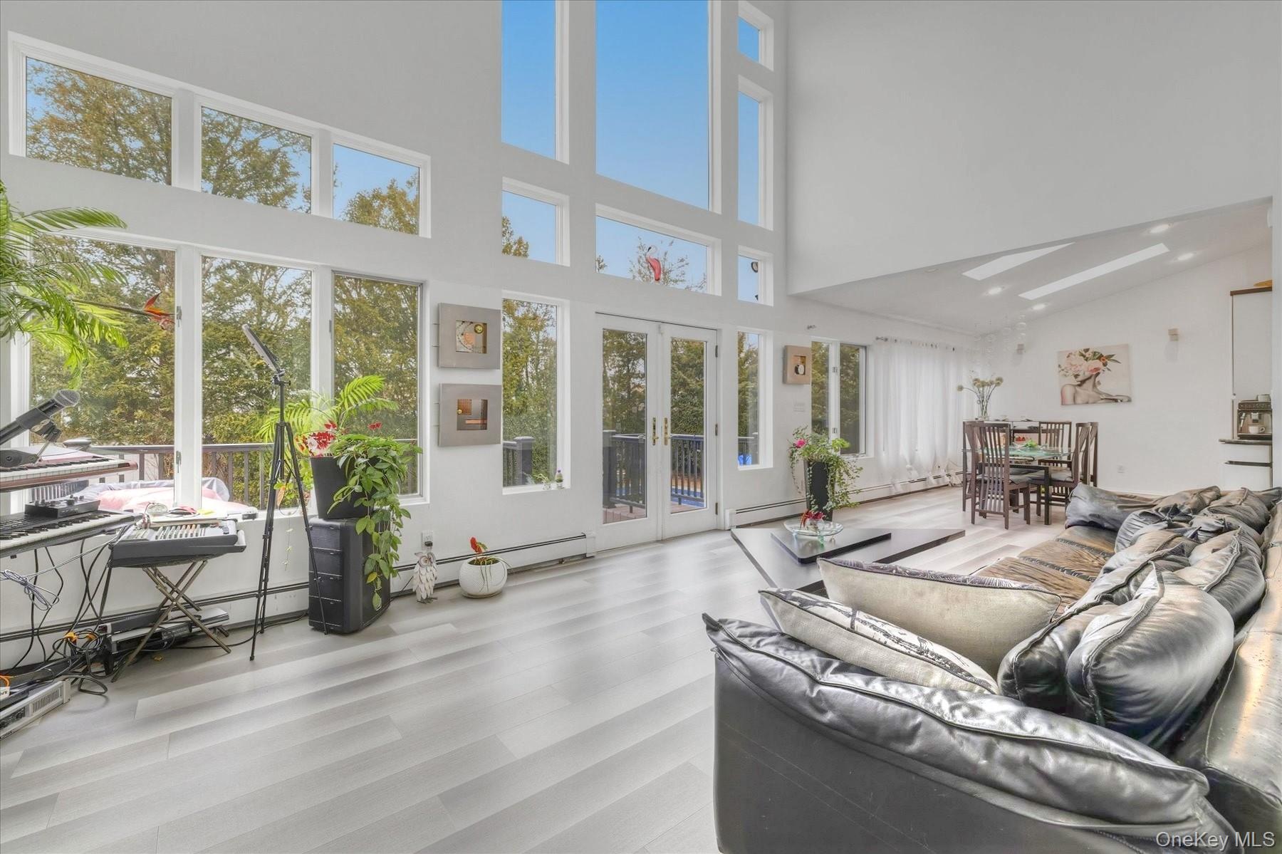 34 Reyam Road Lynbrook, NY 11563 - Photo 11 of 31 Gallery Image 11