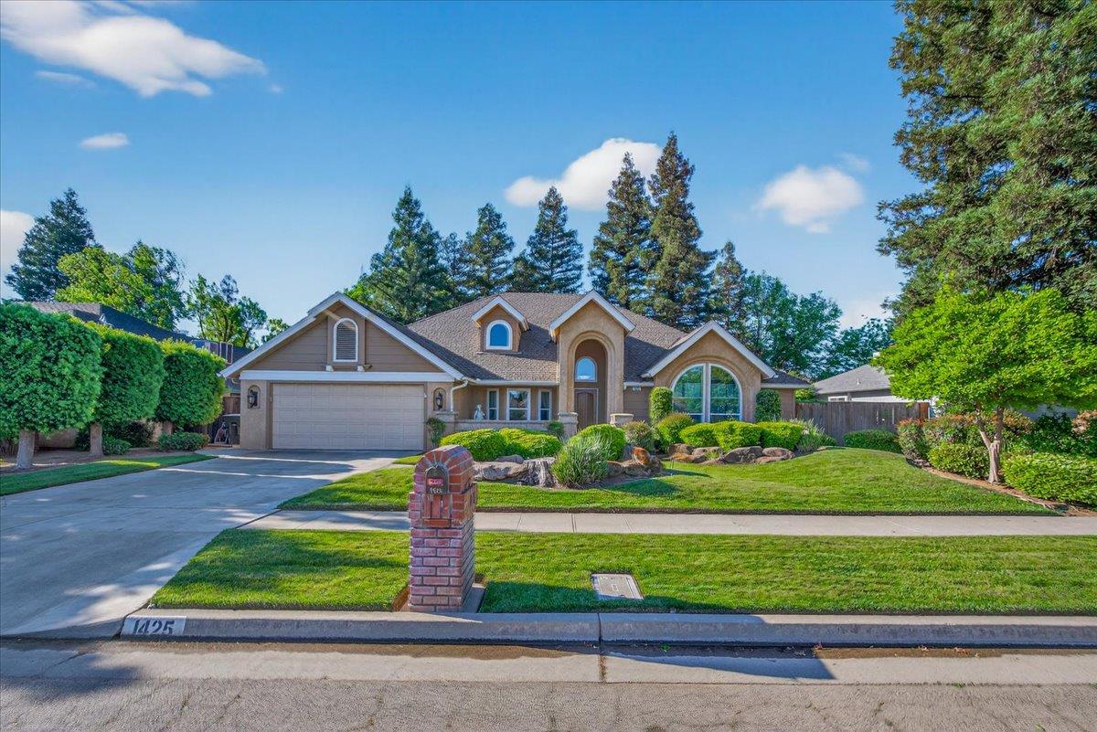 1425 East Decatur Avenue Fresno, CA 93720 - Photo 1 of 68