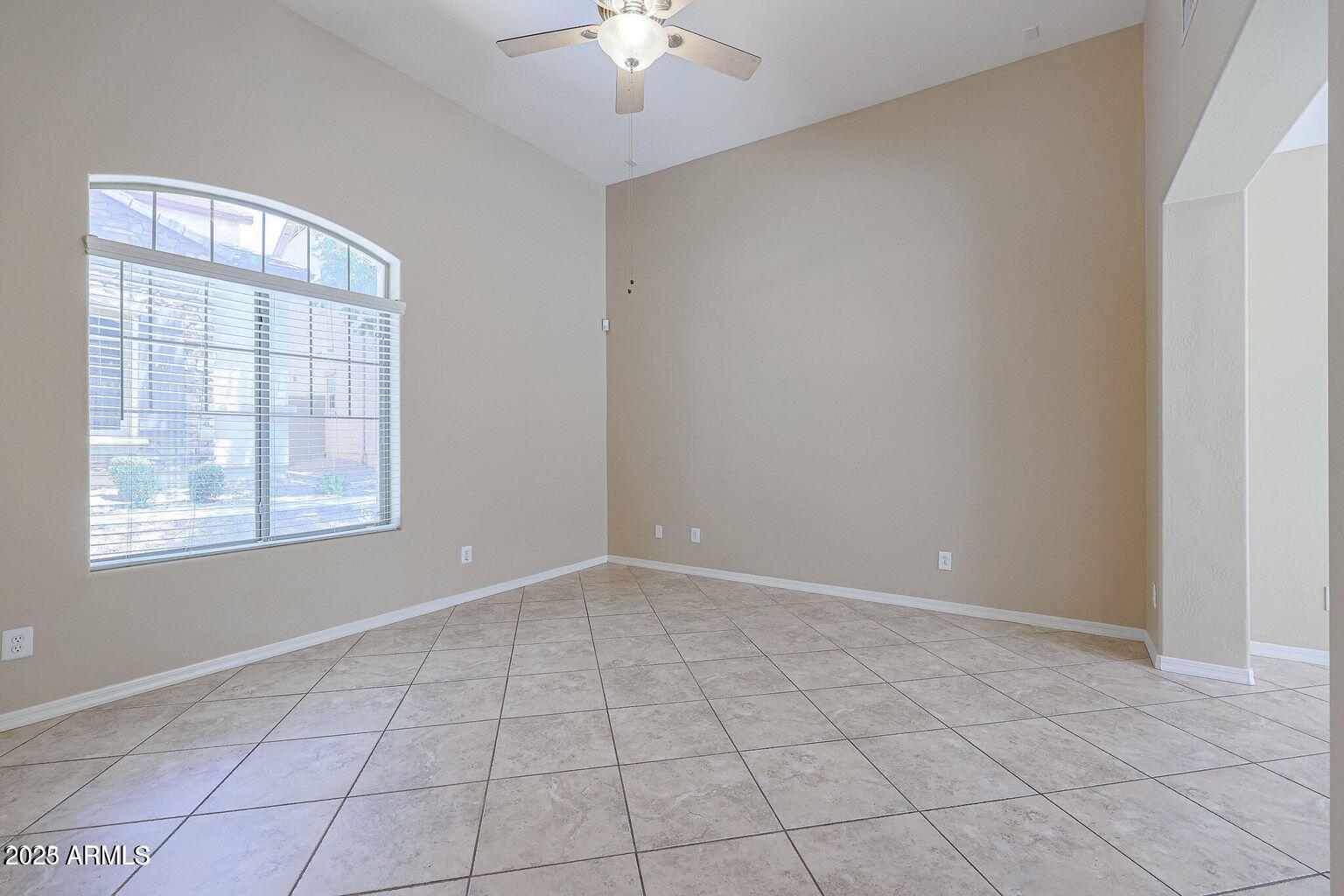 3676 West Muirfield Court Anthem, AZ 85086 - Photo 11 of 29 20230530163249737484000000-o