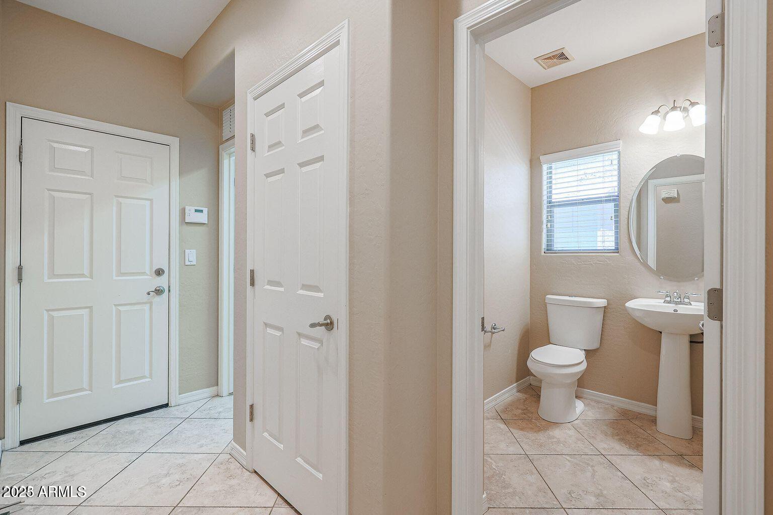 3676 West Muirfield Court Anthem, AZ 85086 - Photo 15 of 29 20230530163257633435000000-o