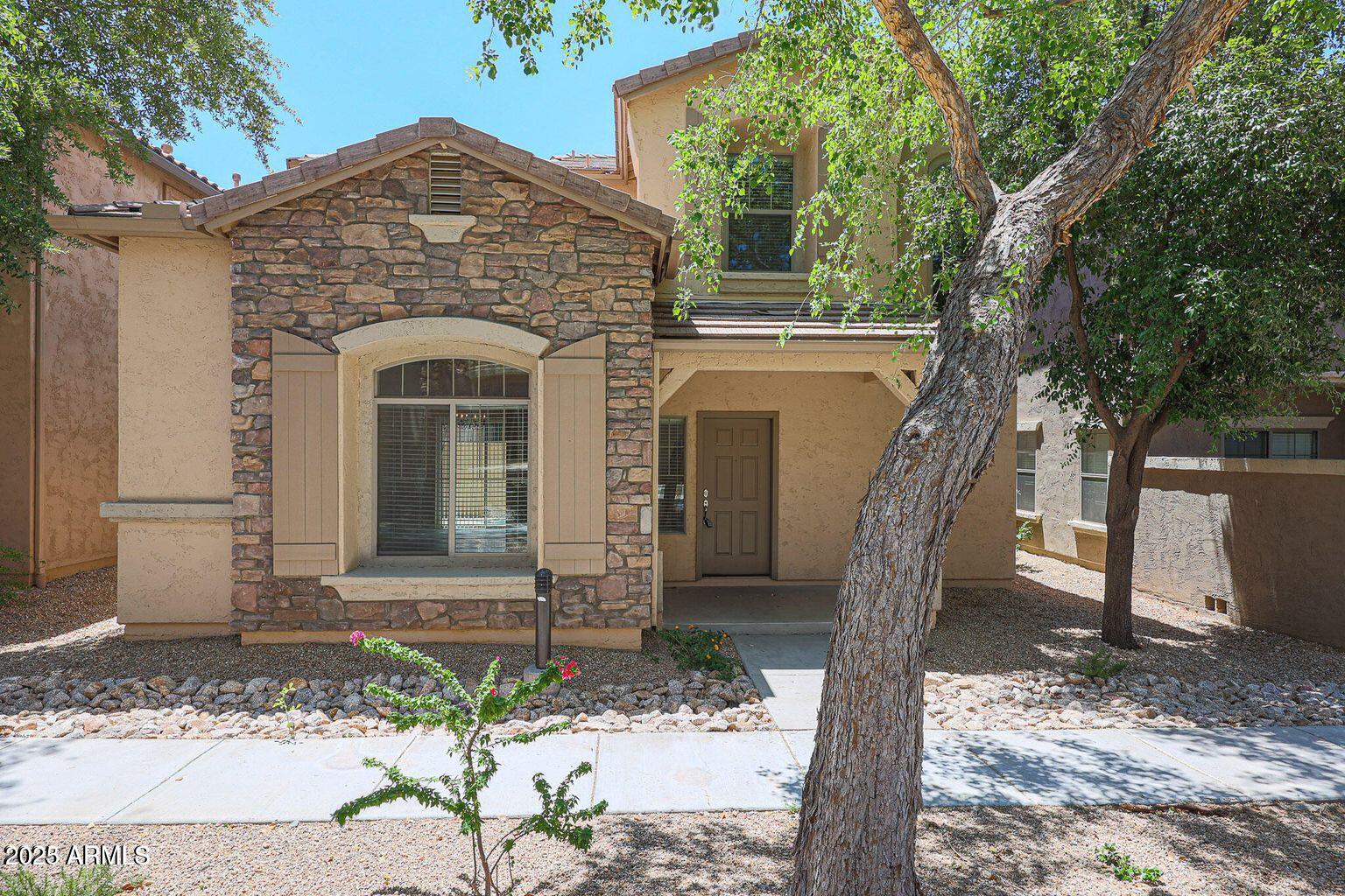 3676 West Muirfield Court Anthem, AZ 85086 - Photo 5 of 29 20230530163236155848000000-o