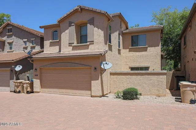 $1,900 | 3676 West Muirfield Court, Anthem, AZ 85086