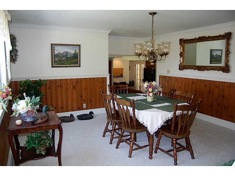 5 Elden Point Road Bailey Island, ME 04003 - Photo 8 of 34 Dining Room.