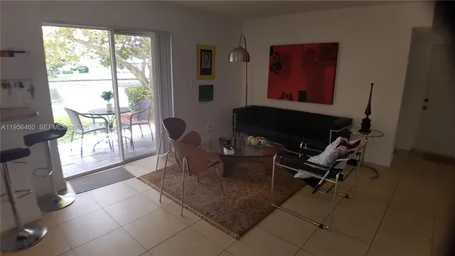 $1,800 | 7640 Westwood Drive, Unit 403, Tamarac, FL 33321