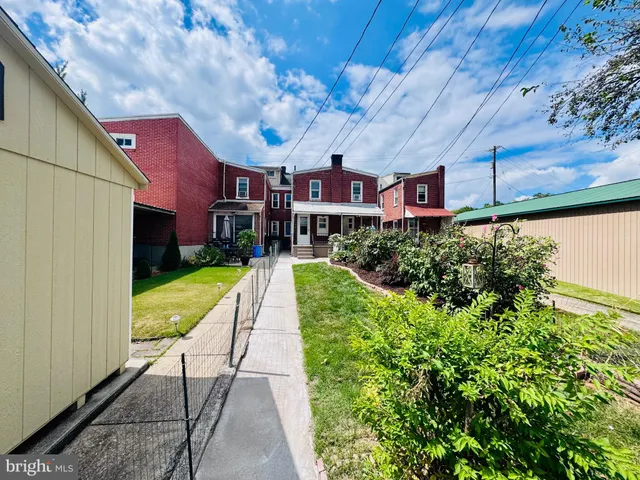 $251,900 | 305 Tulpehocken Avenue, West Reading, PA 19611