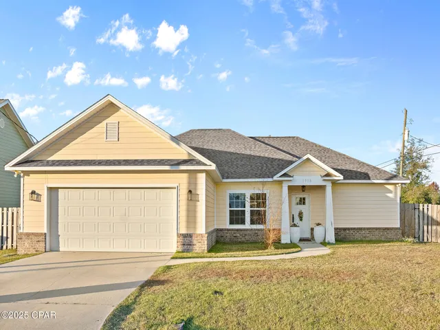 $375,000 | 1008 East 10th Street, Lynn Haven, FL 32444