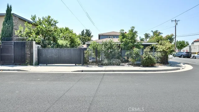 $1,399,999 | 13861 Pine Street, Westminster, CA 92683