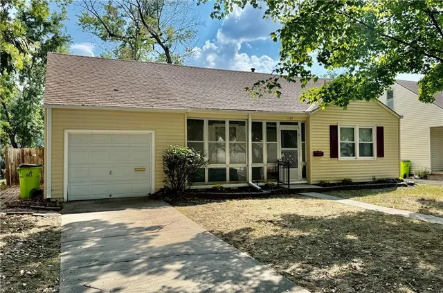 $209,900 | 1437 East 25th Avenue, Kansas City, MO 64116