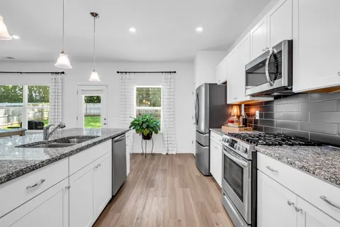 $349,900 | 1838 Holdens Hollow, Columbia, TN 38401