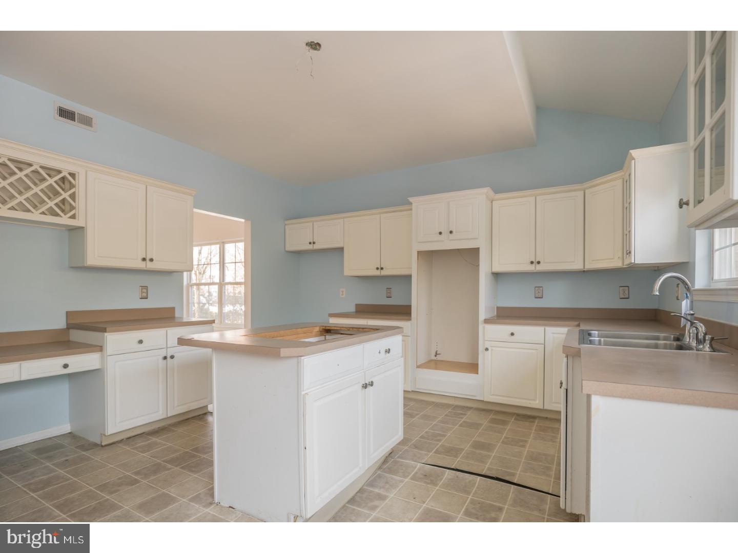 3 Barclay Road Hainesport, NJ 08036 - Photo 9 of 22 Gallery Image 9