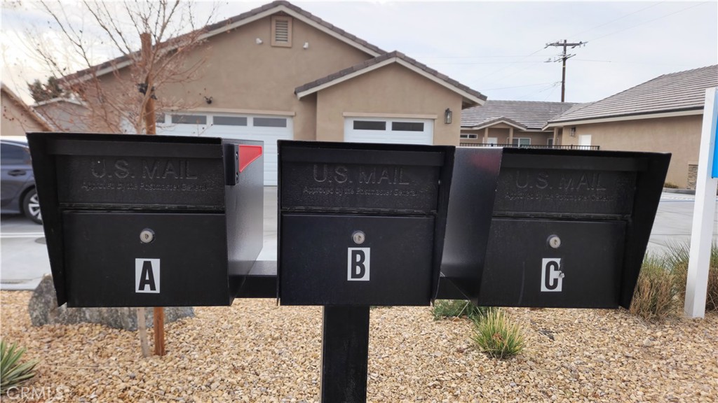 20125 Zuni Road Apple Valley, CA 92307 - Photo 10 of 19