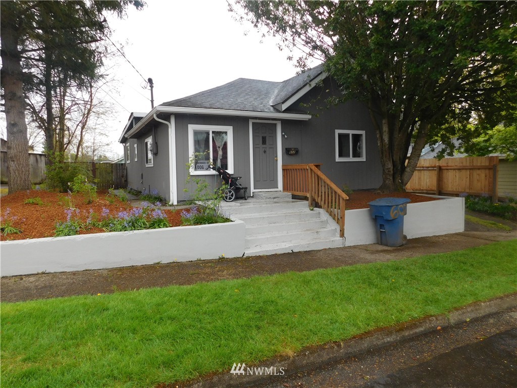 602 Burcham Street Kelso, WA 98626 - Photo 1 of 11