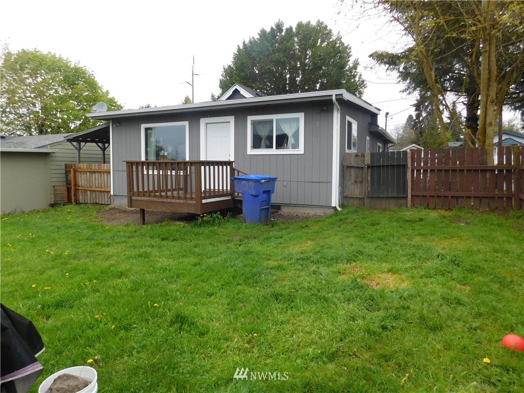 602 Burcham Street Kelso, WA 98626 - Photo 4 of 11