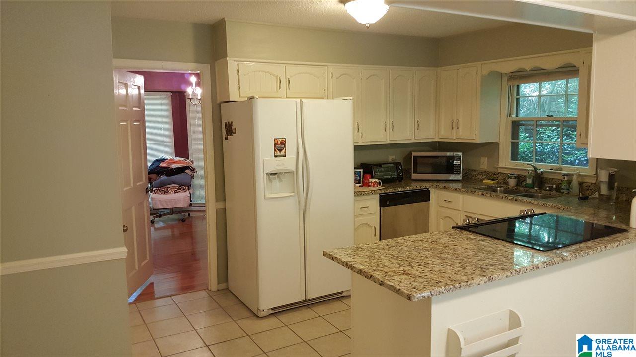 2004 Crossvine Road Birmingham, AL 35244 - Photo 5 of 13 Gallery Image 5