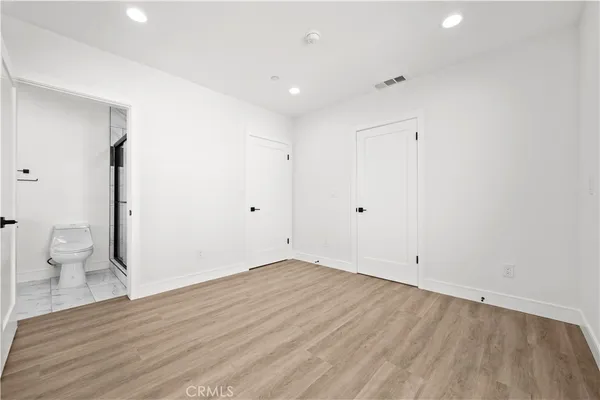 $4,275 | 6704 Kester Avenue, Van Nuys, CA 91405