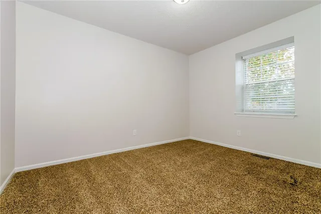 $2,305 | 2145 Northeast Concord Street, Lee's Summit, MO 64086