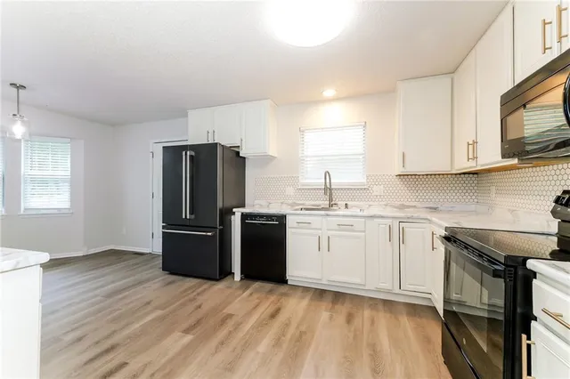 $2,305 | 2145 Northeast Concord Street, Lee's Summit, MO 64086