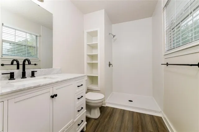 $2,305 | 2145 Northeast Concord Street, Lee's Summit, MO 64086