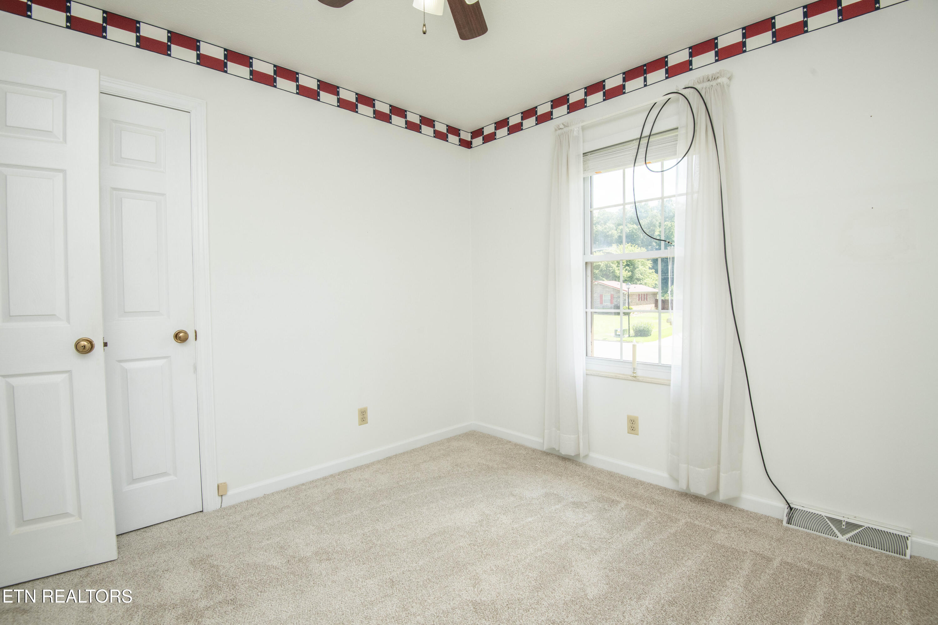 603 Riverbend Road Clinton, TN 37716 - Photo 32 of 60 second bed 2