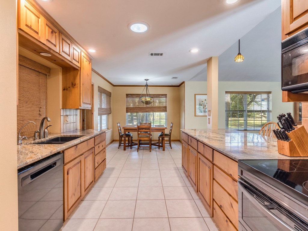 16019 Arbor Trail Buda, TX 78610 - Photo 10 of 40