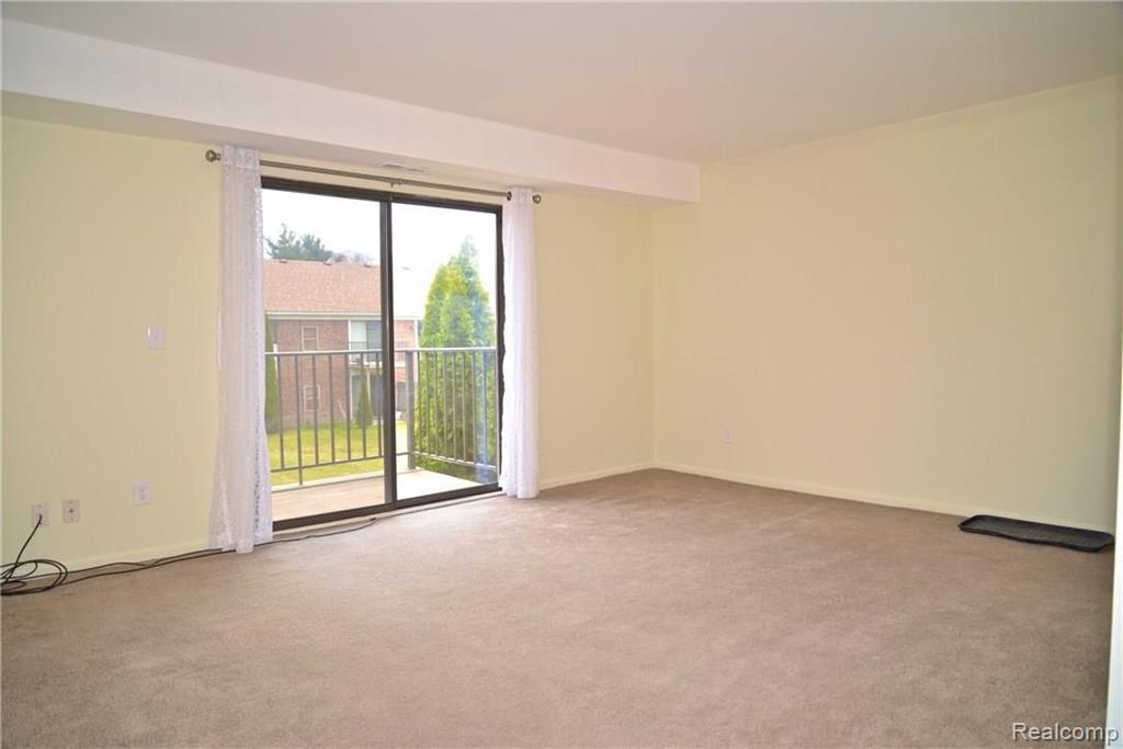 43298 Mound Road, Unit 207 Sterling Heights, MI 48314 - Photo 5 of 13