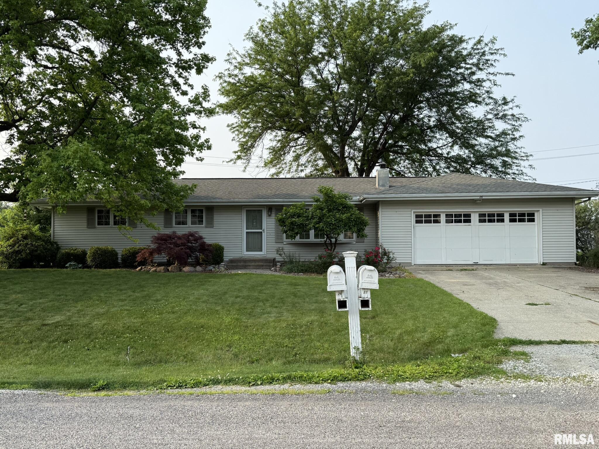 26 Twilight Lane Springfield, IL 62712 - Photo 1 of 20