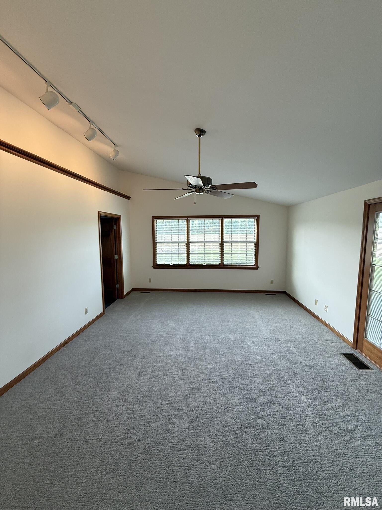 26 Twilight Lane Springfield, IL 62712 - Photo 2 of 20