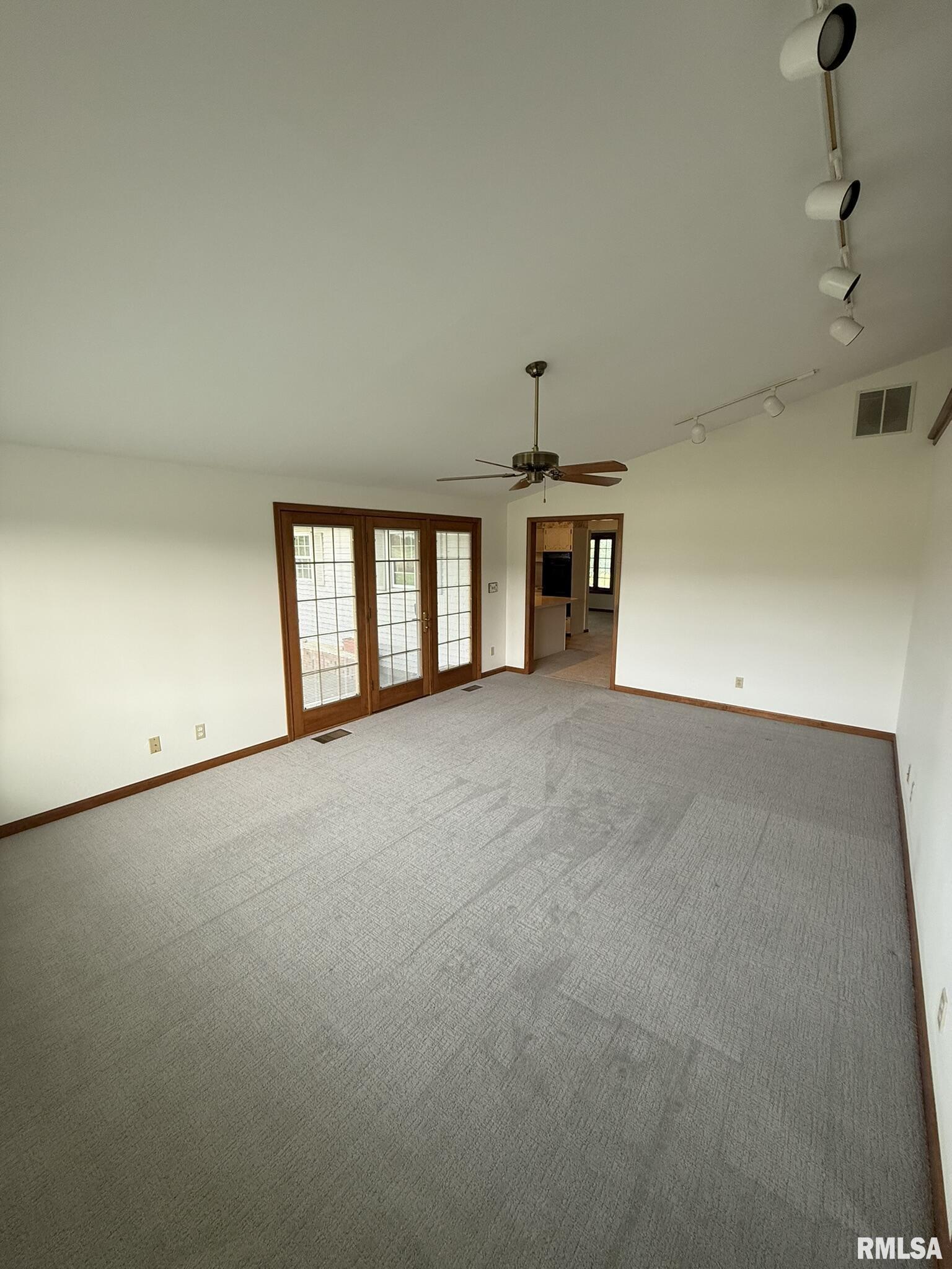 26 Twilight Lane Springfield, IL 62712 - Photo 3 of 20