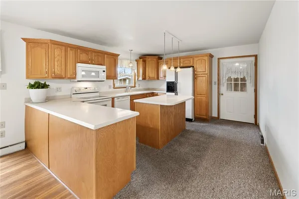$163,100 | 19 Westwood Drive, Hillsboro, IL 62049