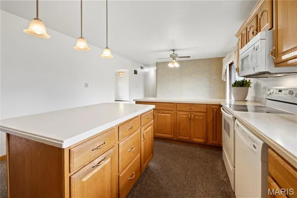 $163,100 | 19 Westwood Drive, Hillsboro, IL 62049