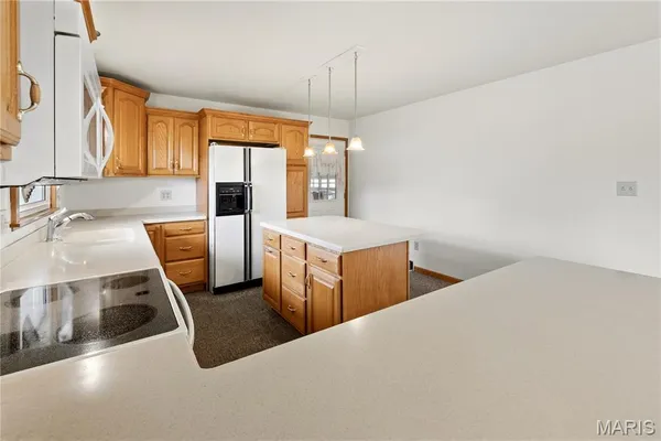 $163,100 | 19 Westwood Drive, Hillsboro, IL 62049