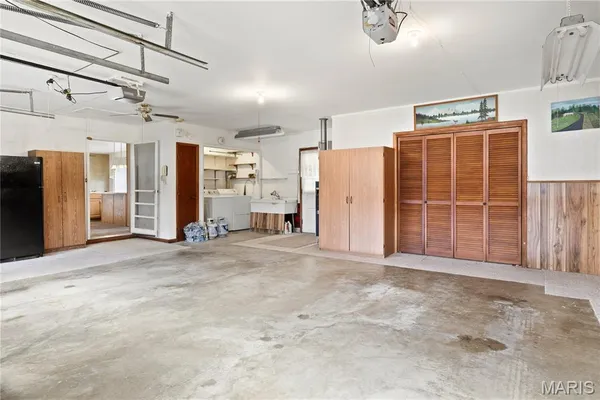 $163,100 | 19 Westwood Drive, Hillsboro, IL 62049