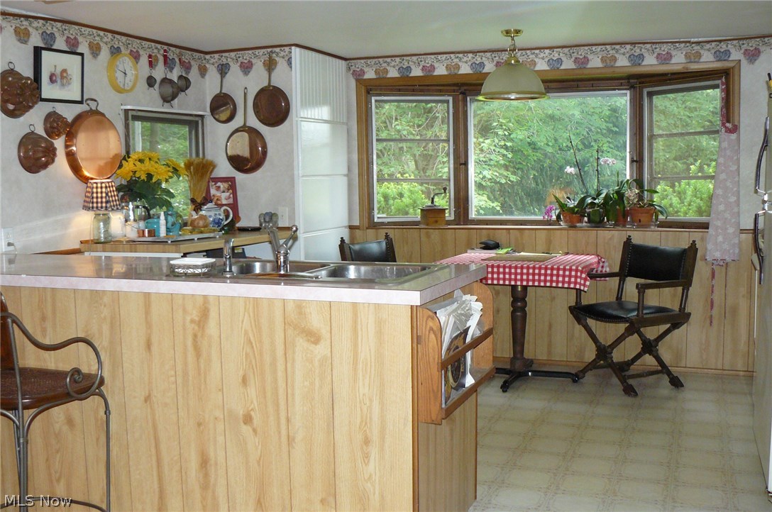 5004 Bushnell Road Conneaut, OH 44030 - Photo 6 of 15 Gallery Image 6