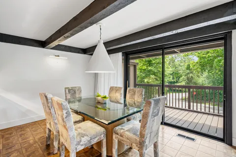 $555,000 | 930 Alpine Drive, Unit PP2, Fontana, WI 53125
