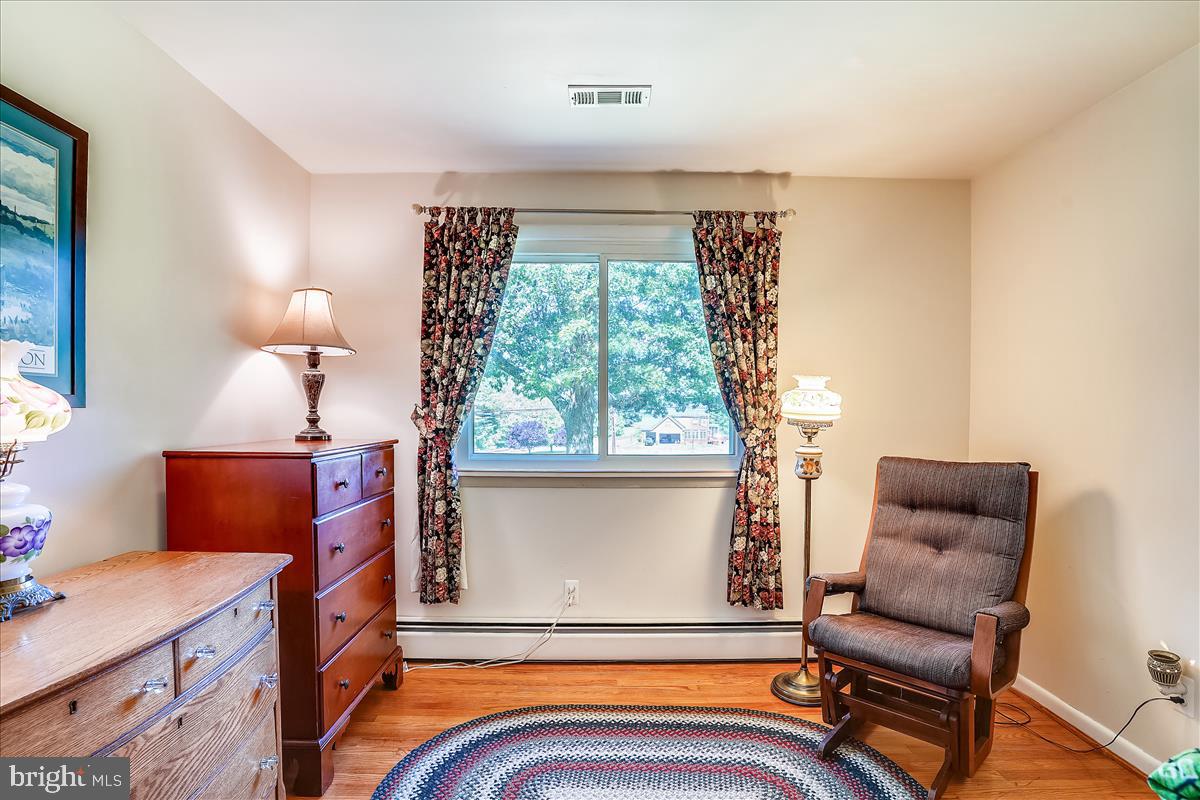 18901 Muncaster Road Derwood, MD 20855 - Photo 35 of 58 3rd bedroom