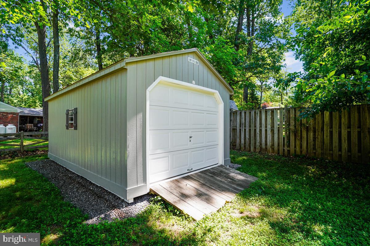 Out building is 12x 20 great storage!