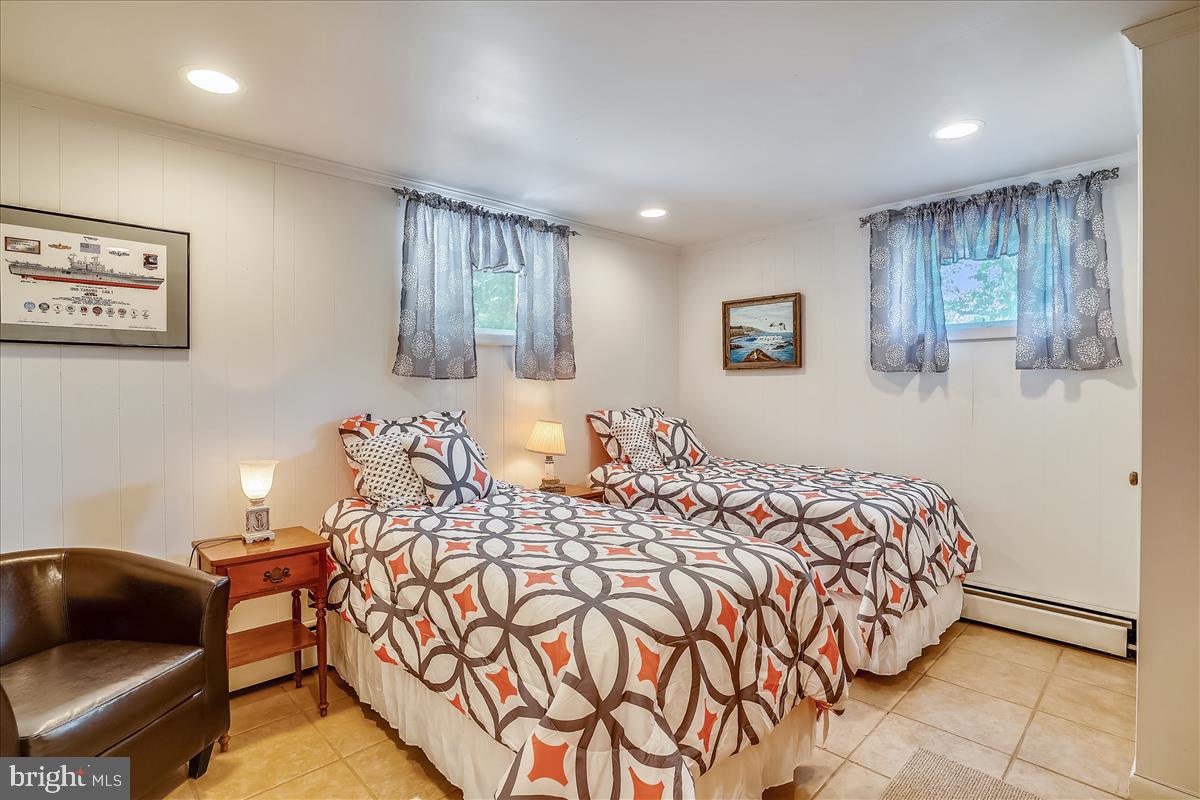 18901 Muncaster Road Derwood, MD 20855 - Photo 42 of 58 Den