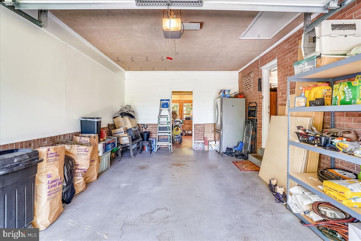18901 Muncaster Road Derwood, MD 20855 - Photo 51 of 58 One Car Garage