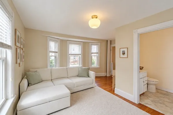 $599,900 | 1 Roosevelt Avenue, Beverly, MA 01915
