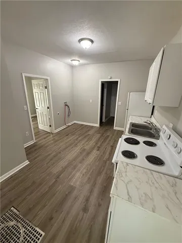 $69,950 | 3318 East 24th Street, Kansas City, MO 64127