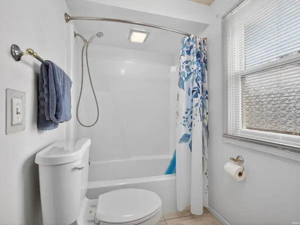 $279,999 | 6811 Shadowbrook Cove, Fort Wayne, IN 46835