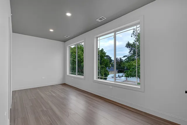 $1,195,000 | 9100 Kenton Avenue, Skokie, IL 60076