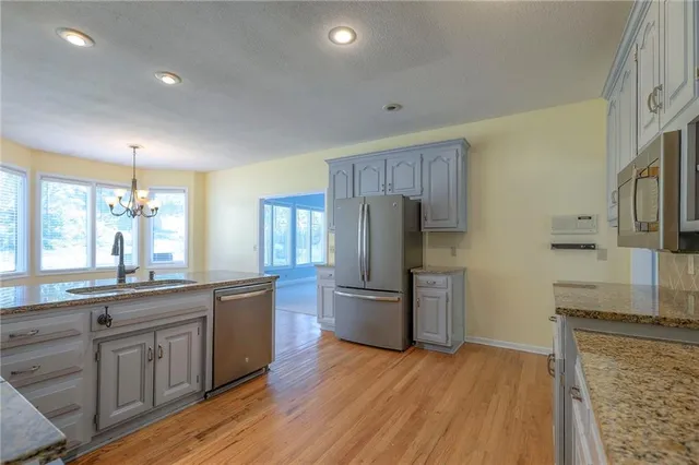 $647,000 | 5708 West 129th Street, Overland Park, KS 66209