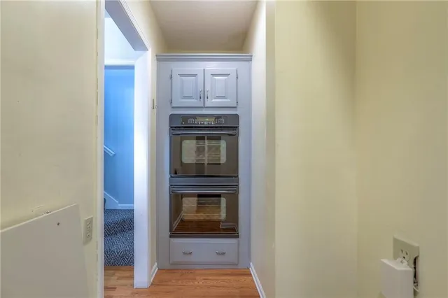 $647,000 | 5708 West 129th Street, Overland Park, KS 66209