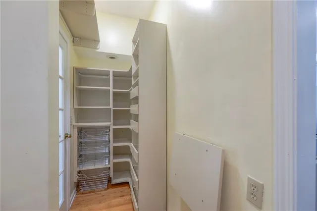 $647,000 | 5708 West 129th Street, Overland Park, KS 66209